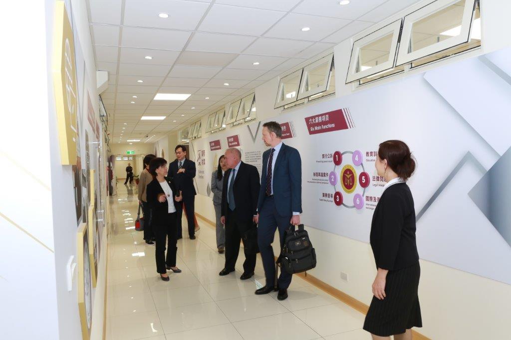 Head Prosecutor Chen Wen-chi and the other Prosecutors in the Intellectual Property Branch of the Taiwan High Prosecutors Office welcomed the distinguished guests